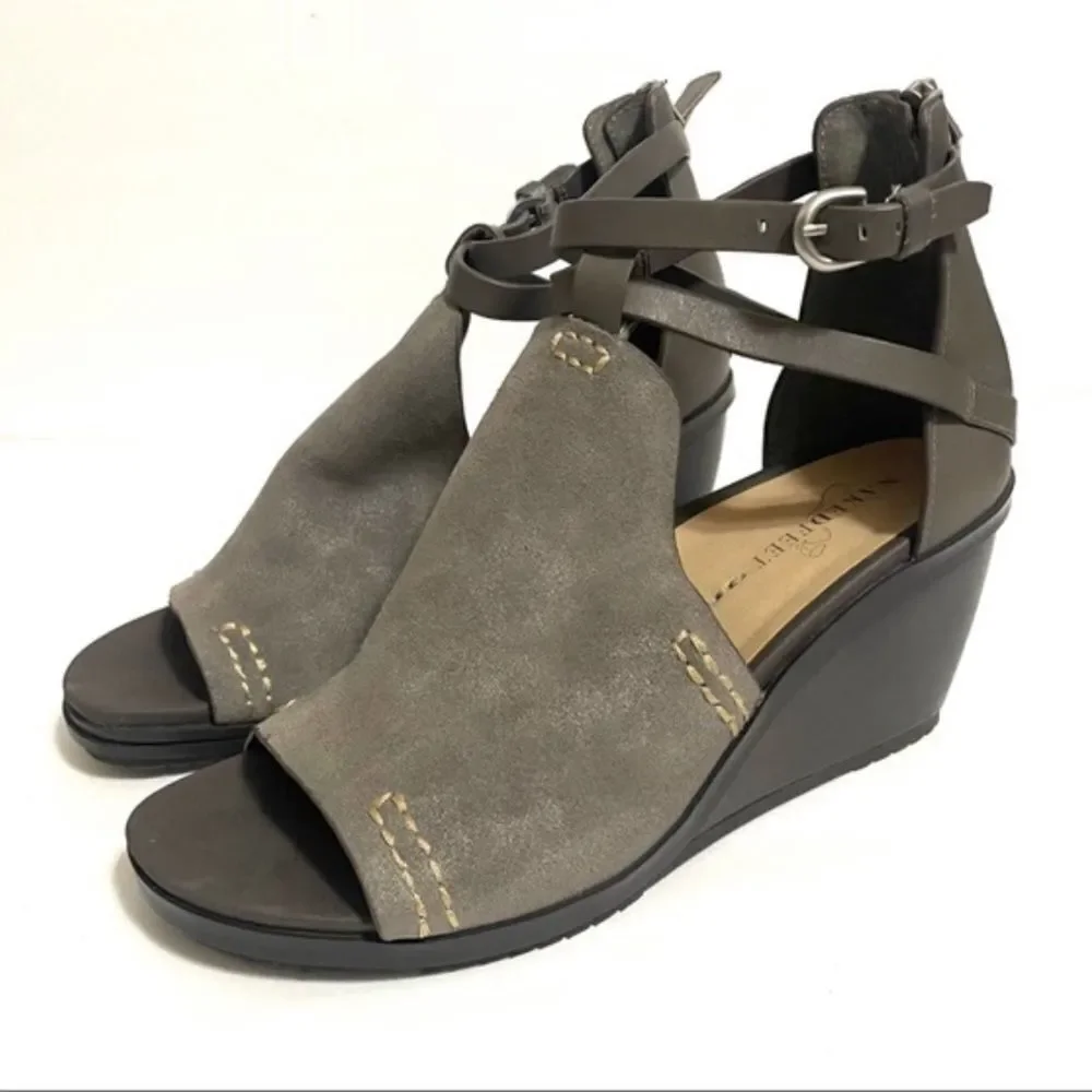 Naked Feet Crux Grey Suede and Leather Wedge Sandals size 8